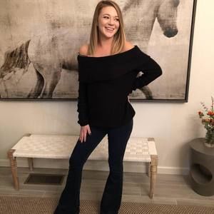 Meet your Posher, Sydney rae